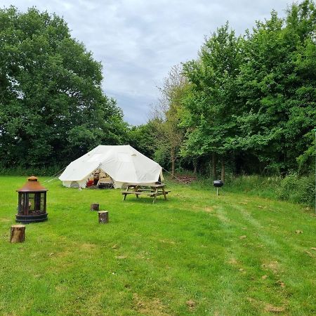 Glamping In Style, Prospector Tent Hotel Crawley  Exterior photo