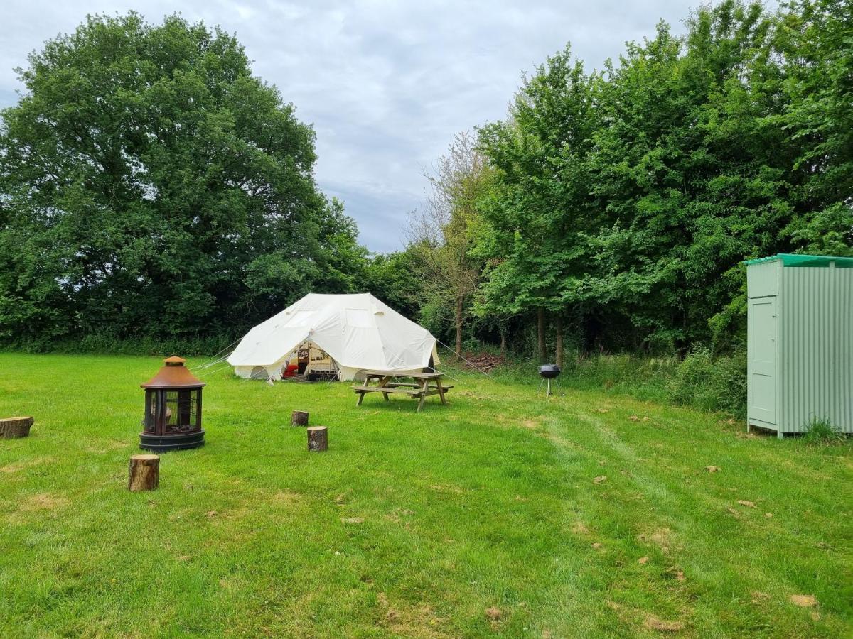 Glamping In Style, Prospector Tent Hotel Crawley  Exterior photo