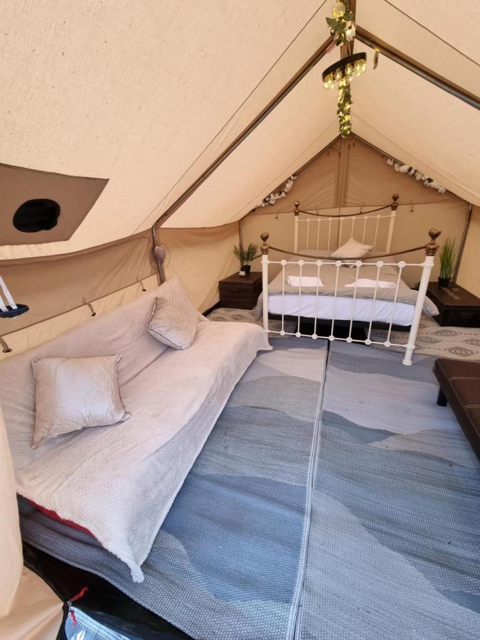 Glamping In Style, Prospector Tent Hotel Crawley  Exterior photo